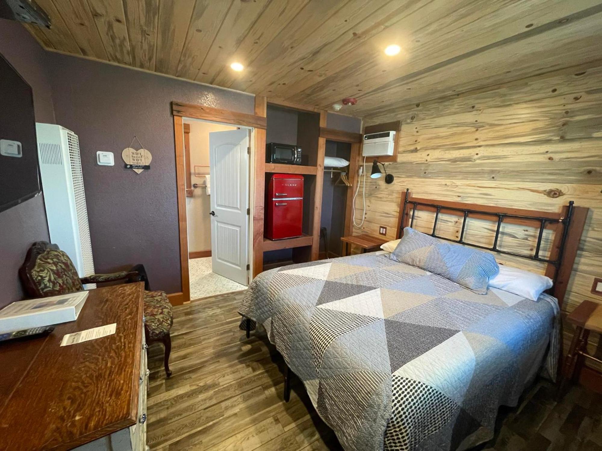 Sugarloaf Mountain Motel Virginia City Kültér fotó